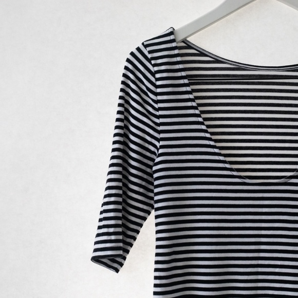 Top - Picture 2 of 2